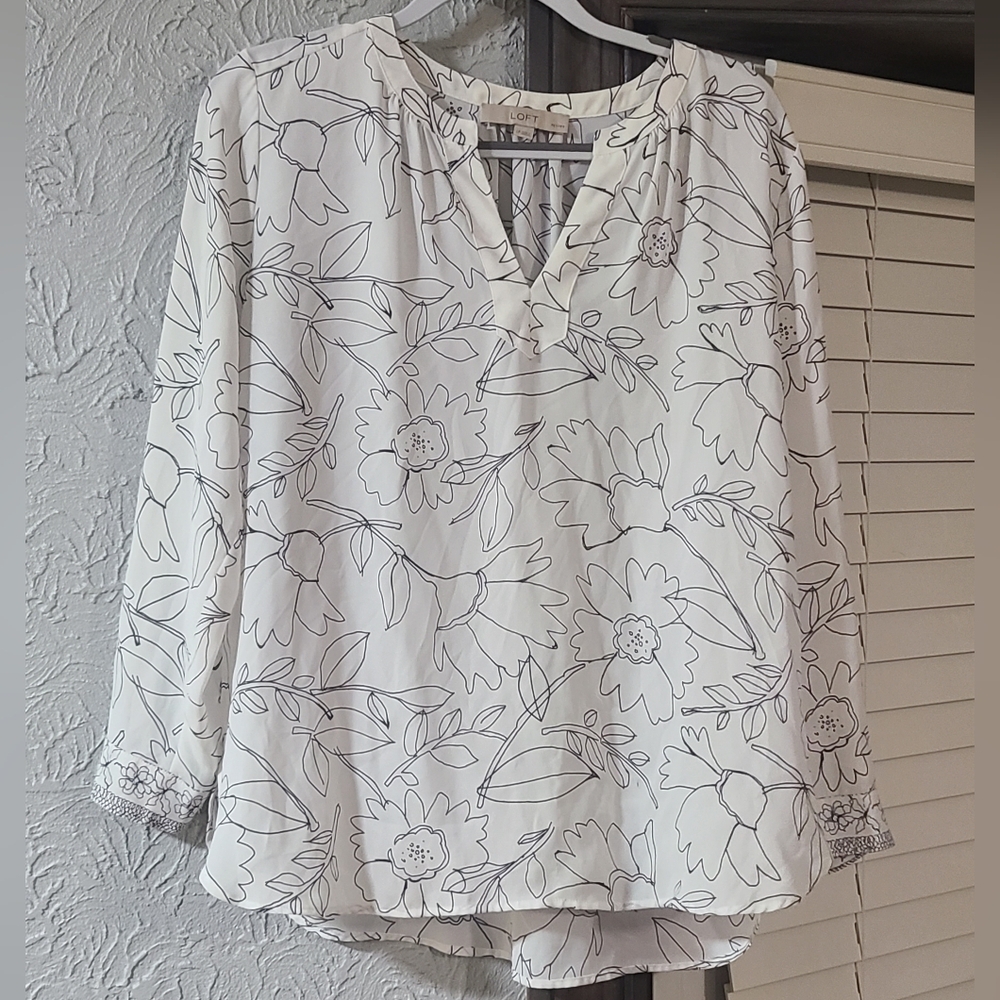 LOFT Black and White Floral Blouse - Classic And Sharp!